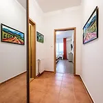 At The Synagogue - Jewish Quarter Apartment *