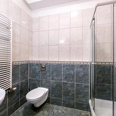 At The Synagogue - Jewish Quarter * Budapest