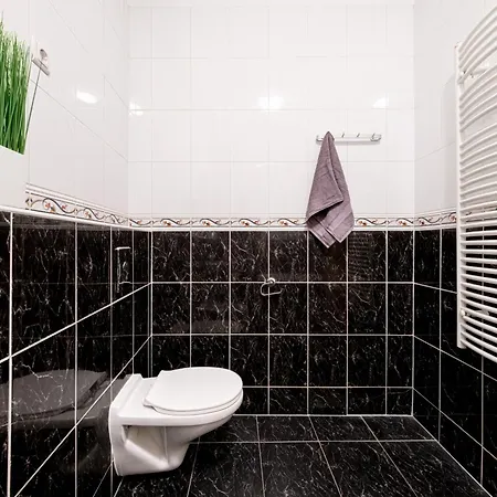 At The Synagogue - Jewish Quarter * Budapest