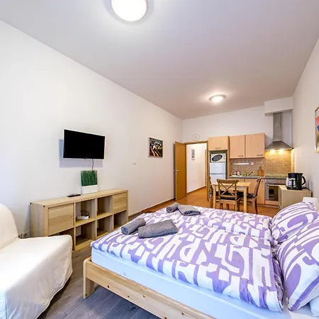 Apartment At The Synagogue - Jewish Quarter *